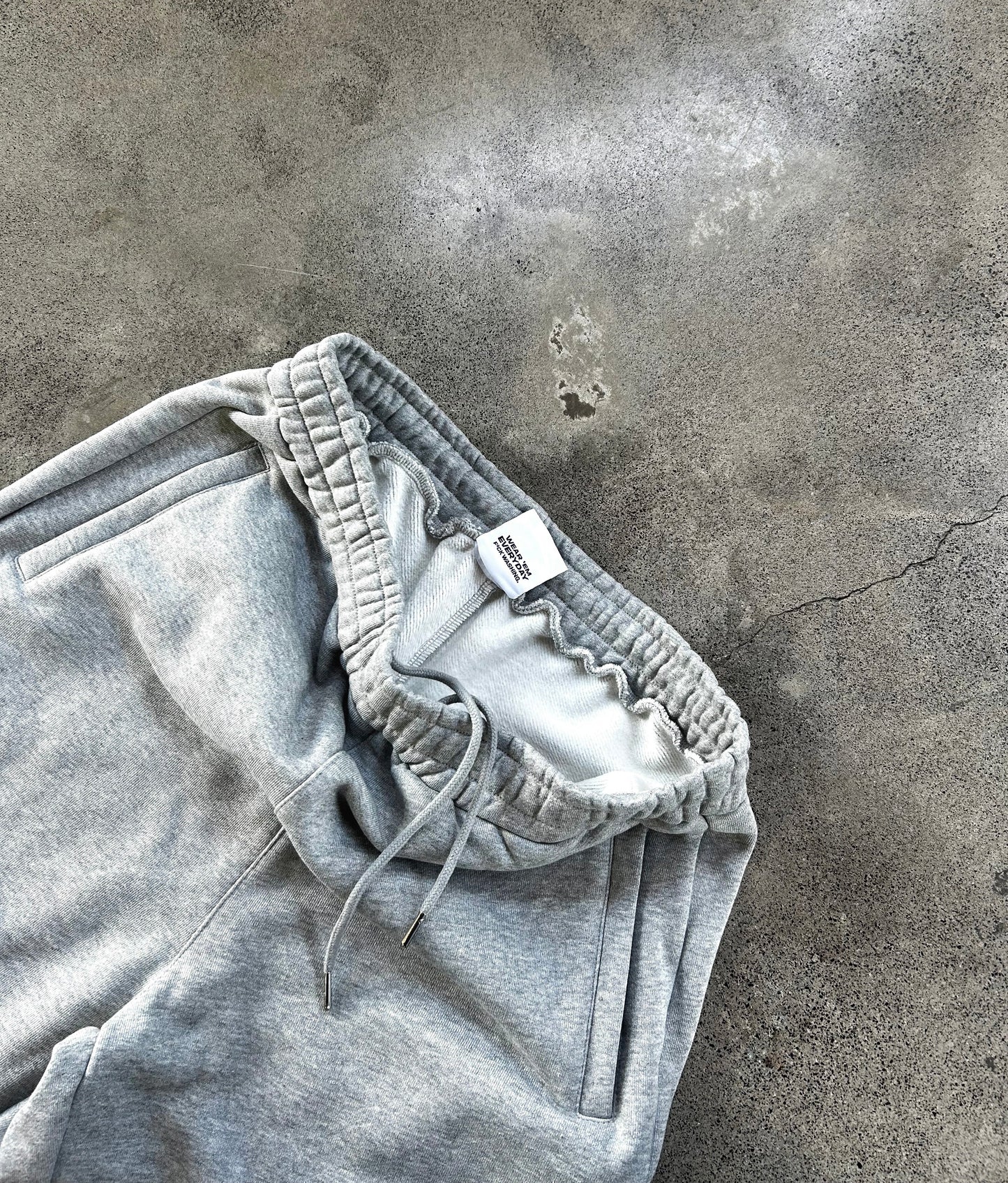 ALL-DAY SWEATS GREY