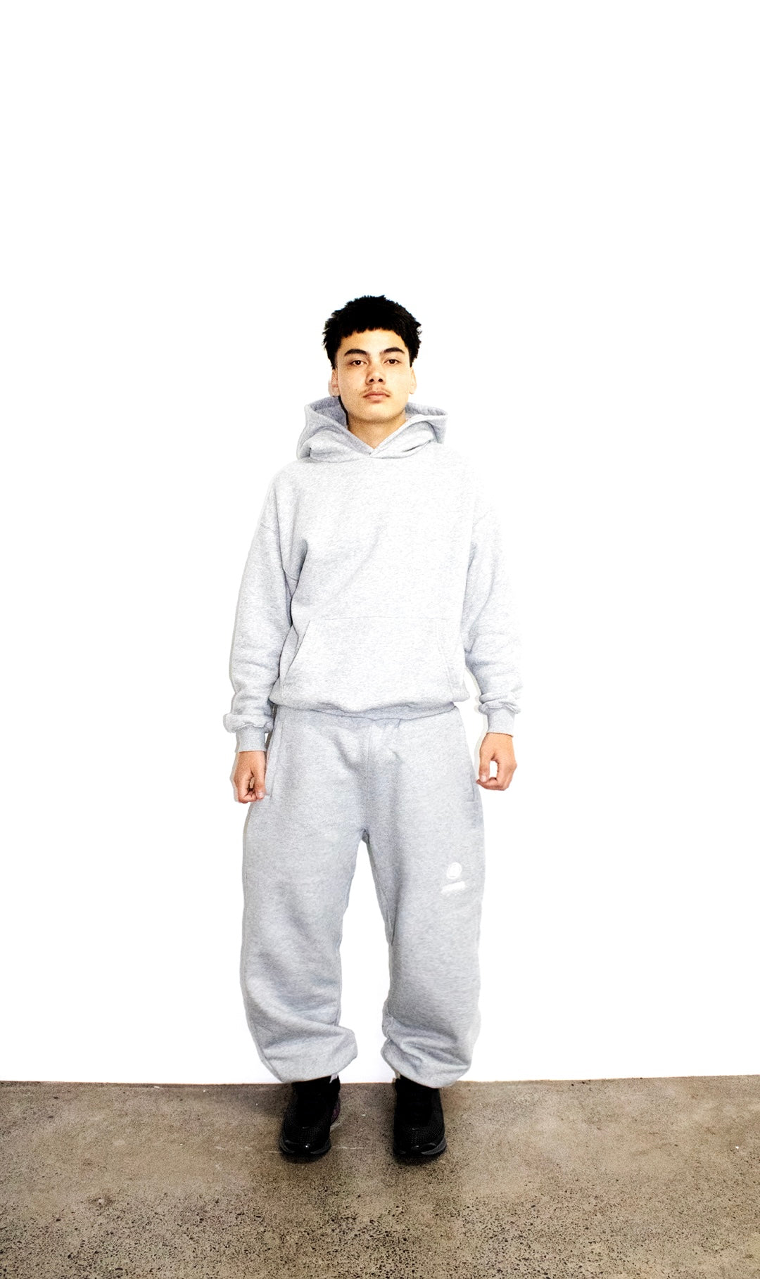 ALL-DAY SWEATS GREY